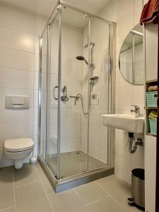 Duschbad Obergeschoss