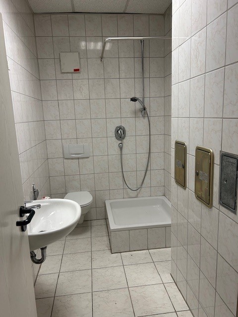 Milli 2 WC Damen