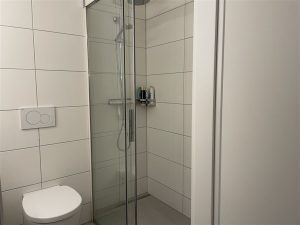 mit Dusche