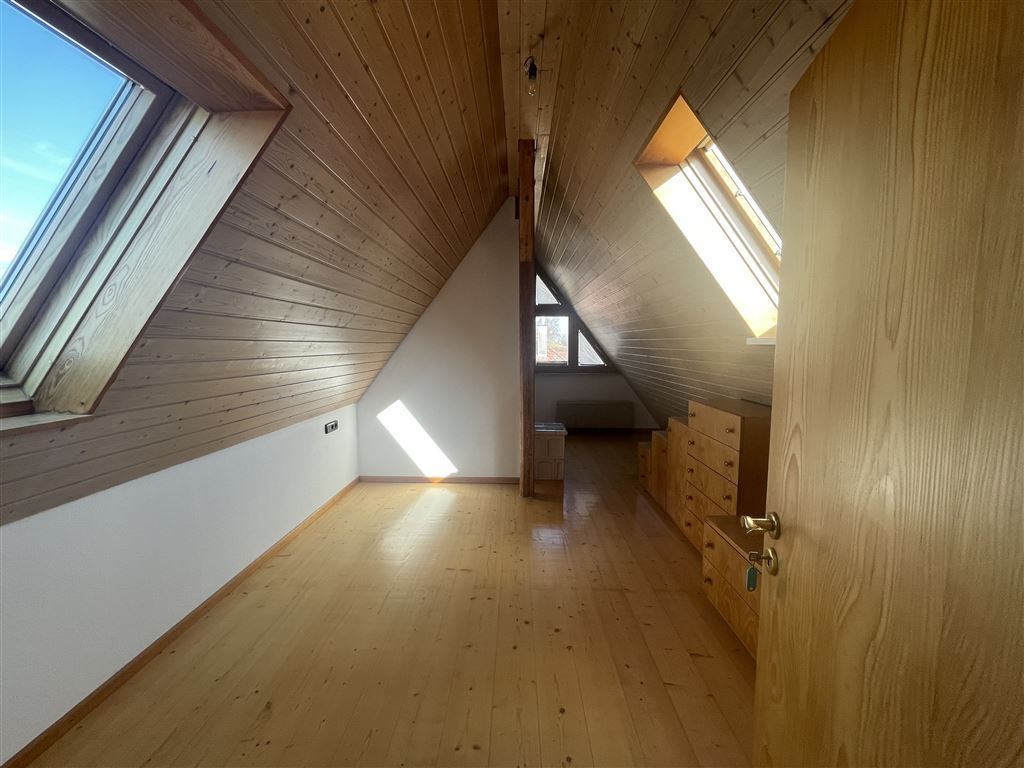 Schlafzimmer 2. DG